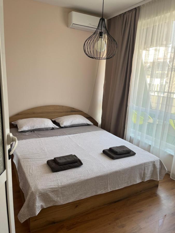 Apartment Happy Holiday 2 Burgas City Eksteriør billede